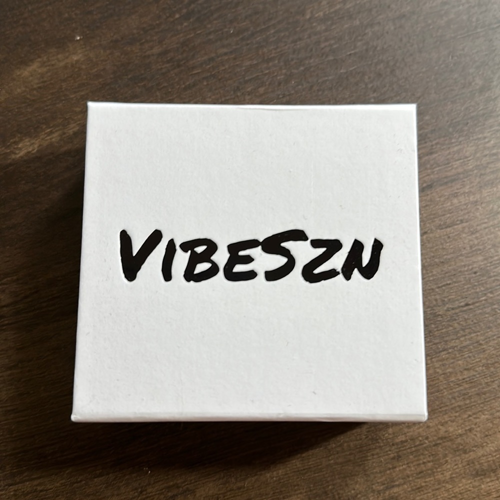 Vibeszn 444 necklace